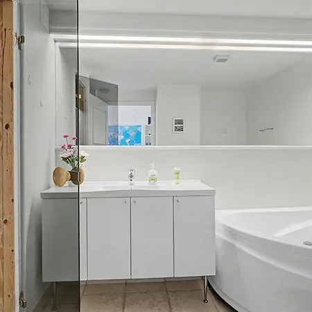 Apartment Efraima - 20m From The Sea By Interhome